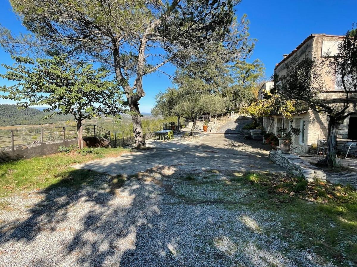 Le Castellas - Gite En Pleine Nature Montmirat Exteriér fotografie